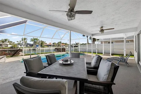 $975,000 | 3927 48th Avenue South, St. Petersburg, FL 33711