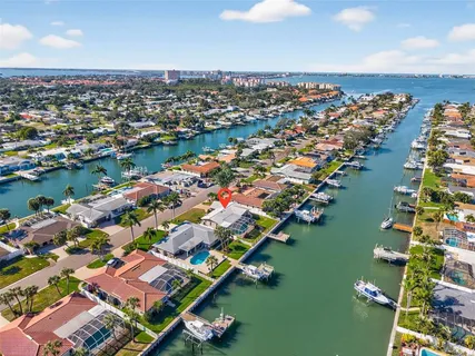 $975,000 | 3927 48th Avenue South, St. Petersburg, FL 33711