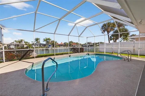 $975,000 | 3927 48th Avenue South, St. Petersburg, FL 33711