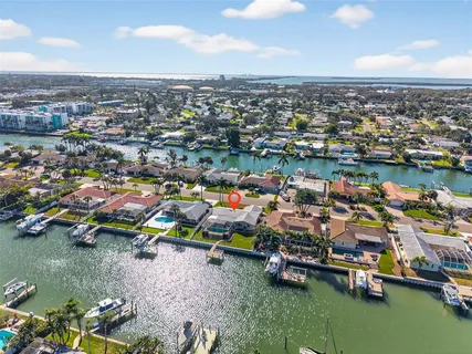 $975,000 | 3927 48th Avenue South, St. Petersburg, FL 33711