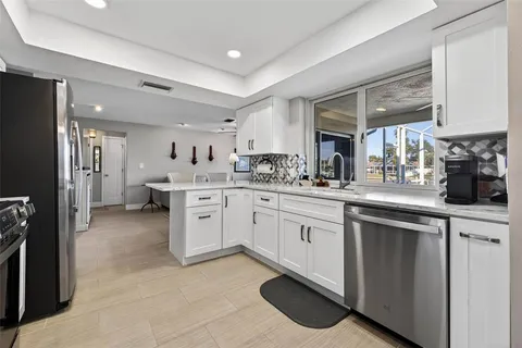 $975,000 | 3927 48th Avenue South, St. Petersburg, FL 33711