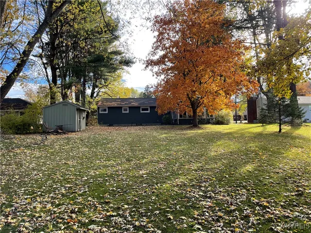 $299,900 | 2141 Billington Road, Elma, NY 14052