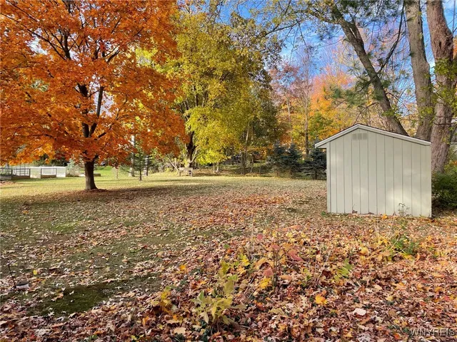 $299,900 | 2141 Billington Road, Elma, NY 14052