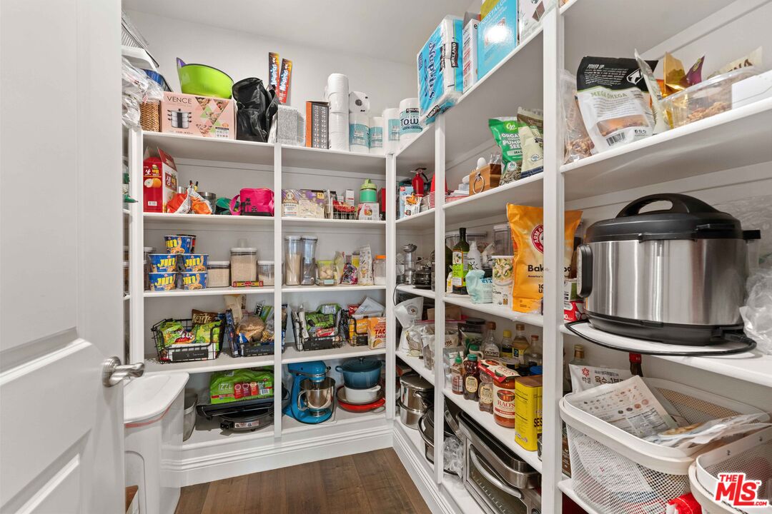 11925 North Ricasoli Way Porter Ranch, CA 91326 - Photo 17 of 57