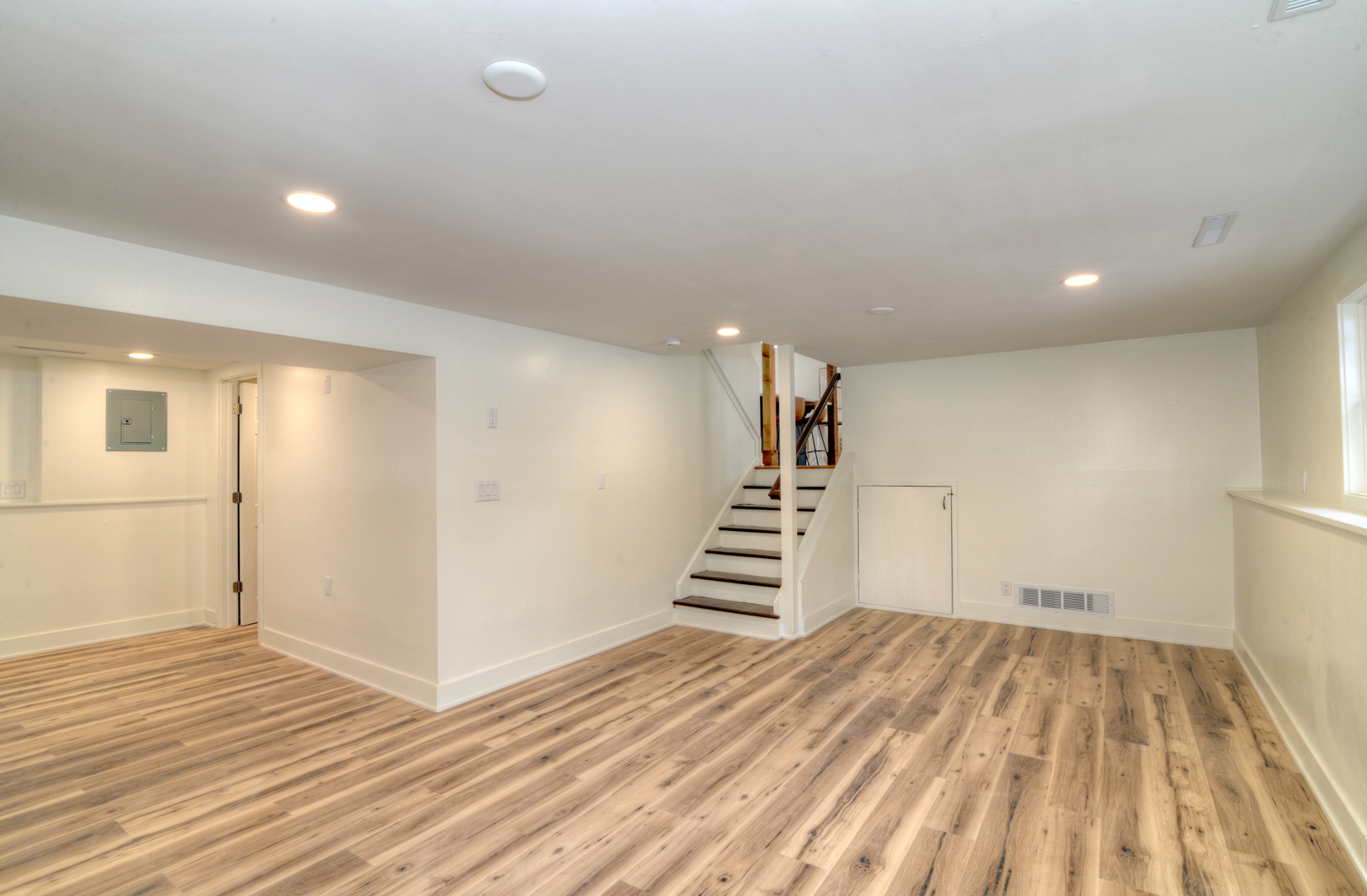 4818 Strong Road Crystal Lake, IL 60014 - Photo 16 of 31 a view of wooden floor and windows in a room