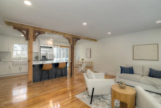 $399,000 | 4818 Strong Road, Crystal Lake, IL 60014