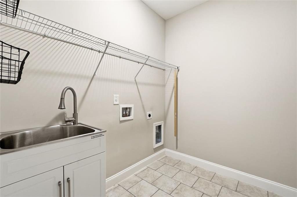 240 Wildcat Ridge Drive Suwanee, GA 30024 - Photo 11 of 37