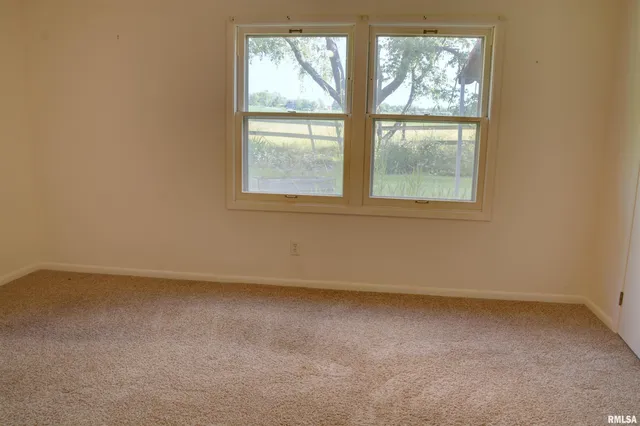 $159,500 | 1925 Riverview Drive, Macomb, IL 61455