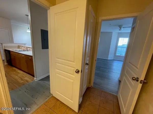 $1,170 | 8290 Gate Parkway West, Unit 211, Jacksonville, FL 32216