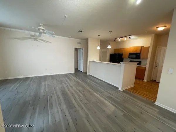 $1,170 | 8290 Gate Parkway West, Unit 211, Jacksonville, FL 32216