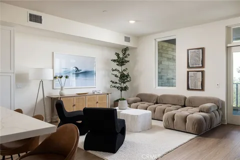 $1,998,000 | 414 Main Street, Unit 330, Huntington Beach, CA 92648