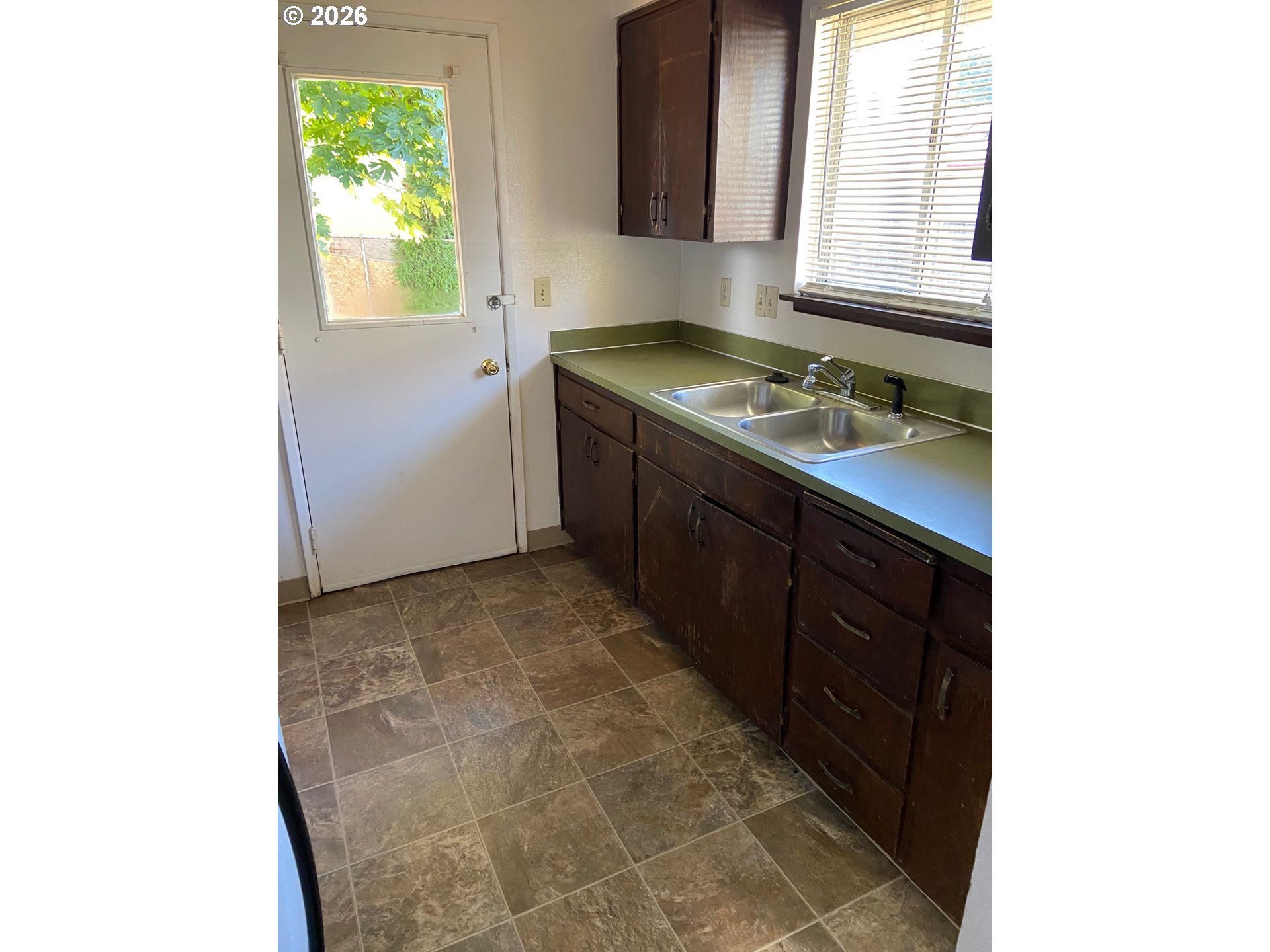 4933 Bluebelle Way Springfield, OR 97478 - Photo 5 of 10