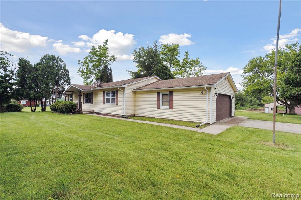 26727 North Dixboro Road South Lyon, MI 48178 - Photo 4 of 57 Gallery Image 4