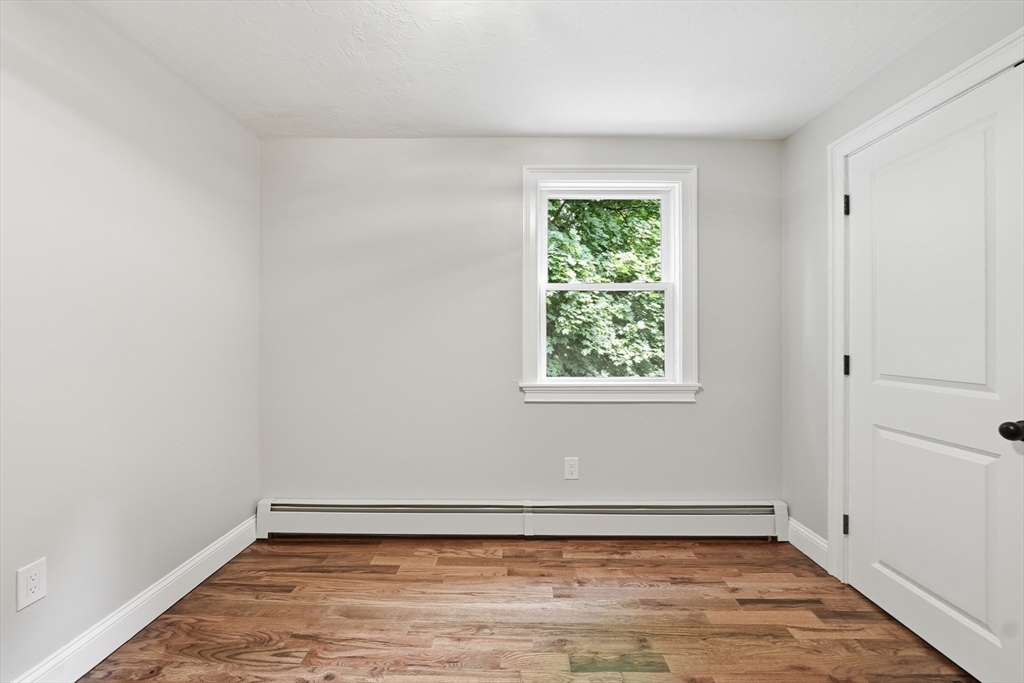 173 Orient Street Worcester, MA 01604 - Photo 19 of 42