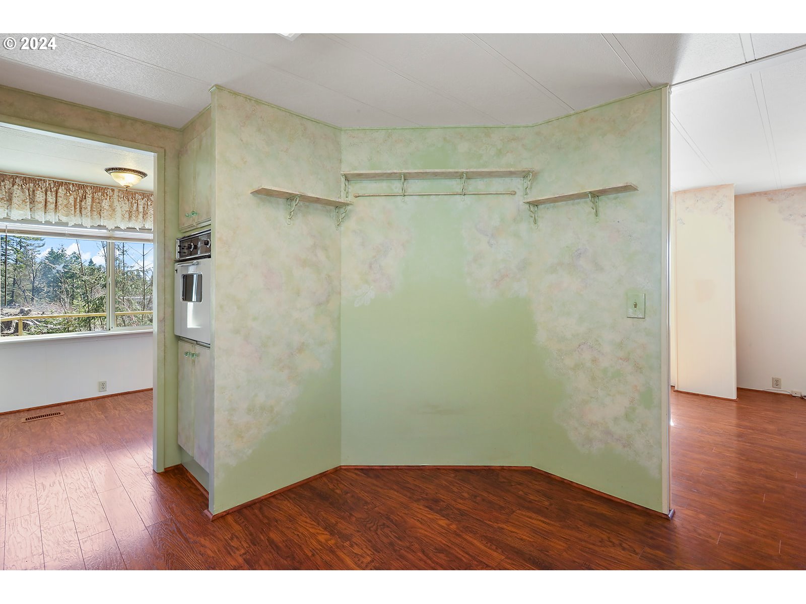 42 George Road Underwood, WA 98651 - Photo 13 of 45 a view of bathroom with shower