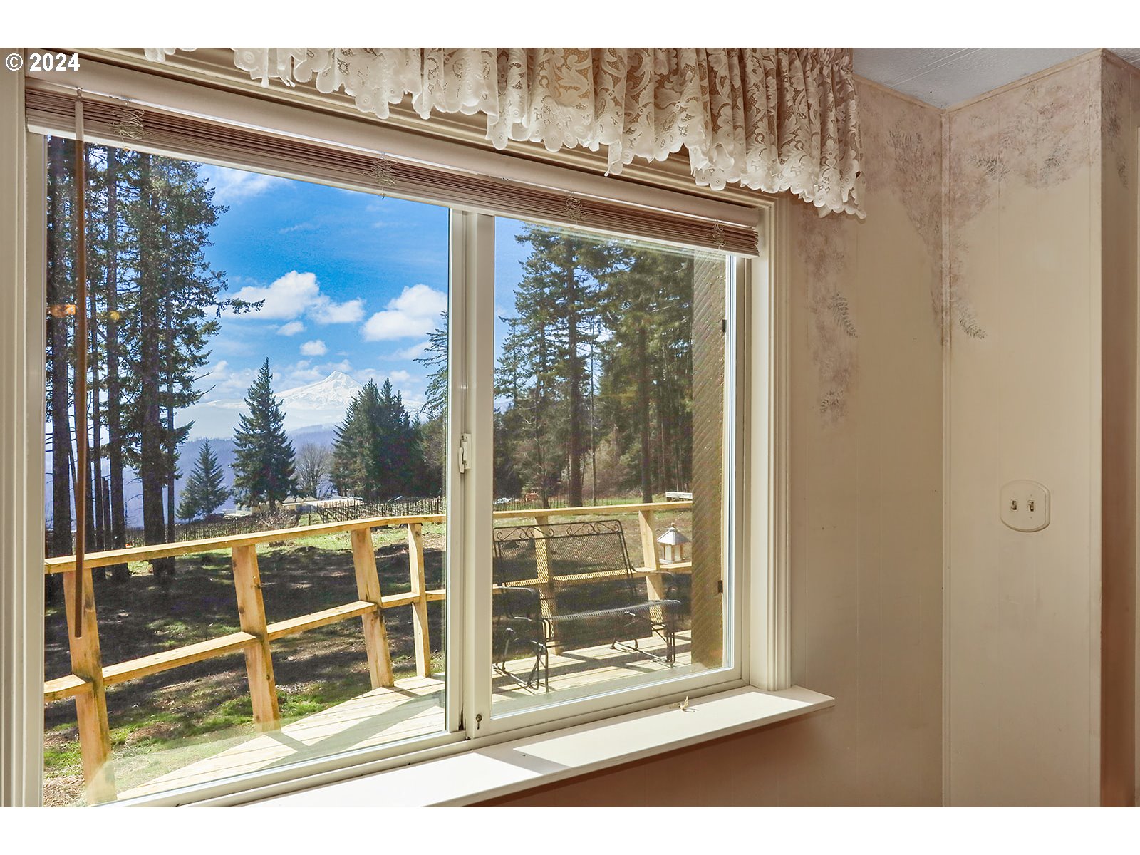 42 George Road Underwood, WA 98651 - Photo 8 of 45 a view of a door front of a house