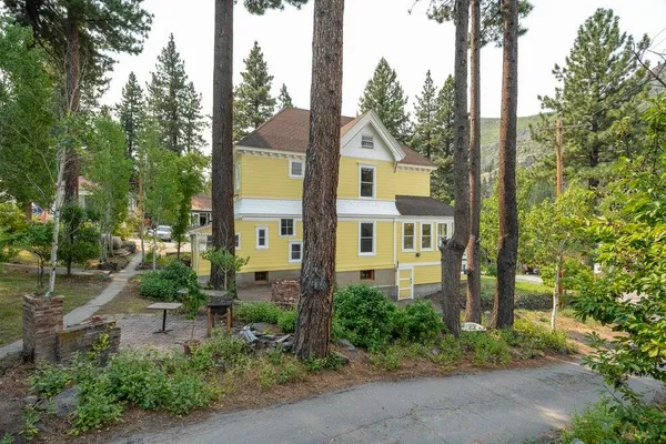 $985,000 | 10327 Floriston Way, Floriston, CA 96111