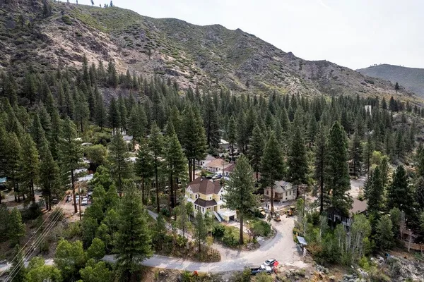 $985,000 | 10327 Floriston Way, Floriston, CA 96111