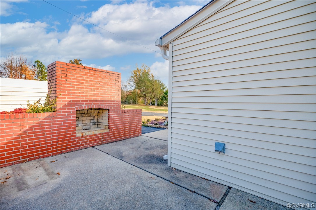 25014 Ferndale Road Petersburg, VA 23803 - Photo 32 of 39 Gallery Image 32