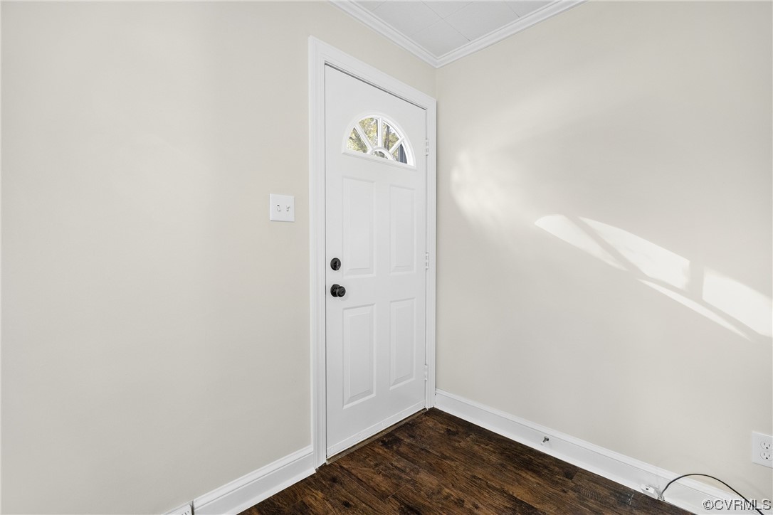 25014 Ferndale Road Petersburg, VA 23803 - Photo 4 of 39 Gallery Image 4
