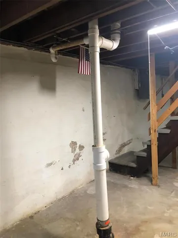 $260,000 | 2503 Louis Avenue, Brentwood, MO 63144