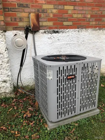 $260,000 | 2503 Louis Avenue, Brentwood, MO 63144