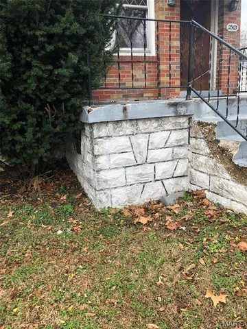 $260,000 | 2503 Louis Avenue, Brentwood, MO 63144