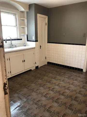 $260,000 | 2503 Louis Avenue, Brentwood, MO 63144