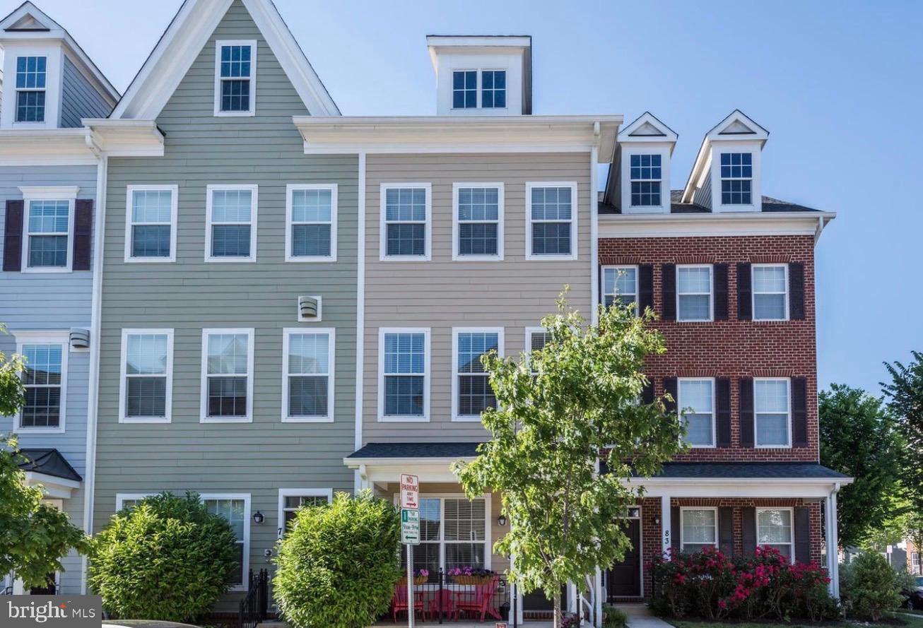 81 Linden Place Baltimore, MD 21286 - Photo 2 of 27 a front view of a building