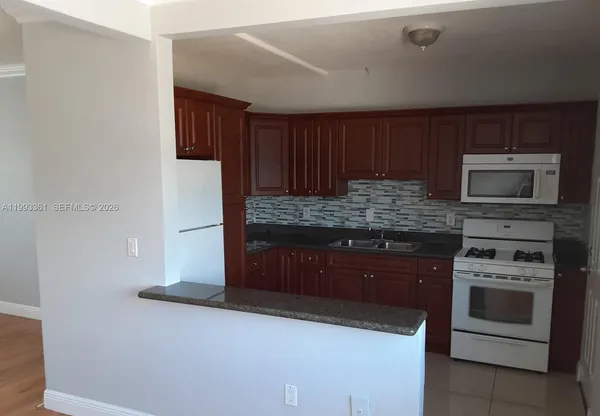 $2,400 | 755 83rd Street, Unit 3, Miami Beach, FL 33141