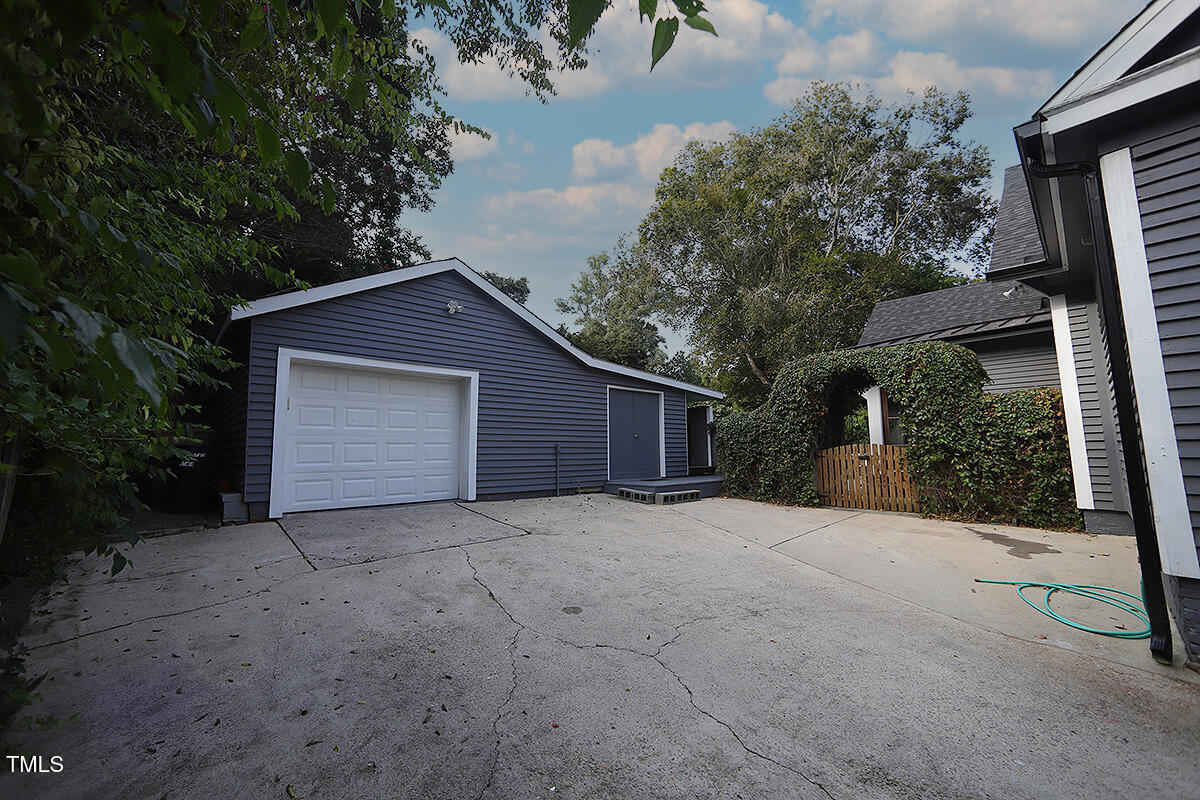 3409 White Oak Road Raleigh, NC 27609 - Photo 24 of 24 garage