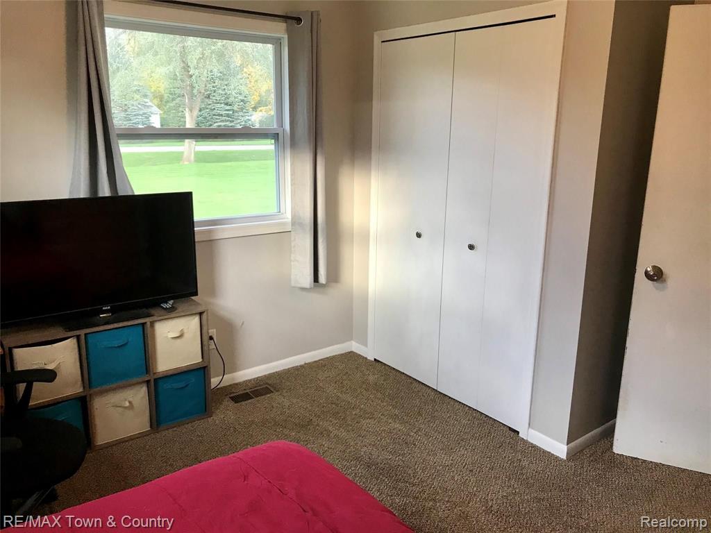 7227 Carpenter Road Flushing, MI 48433 - Photo 29 of 48