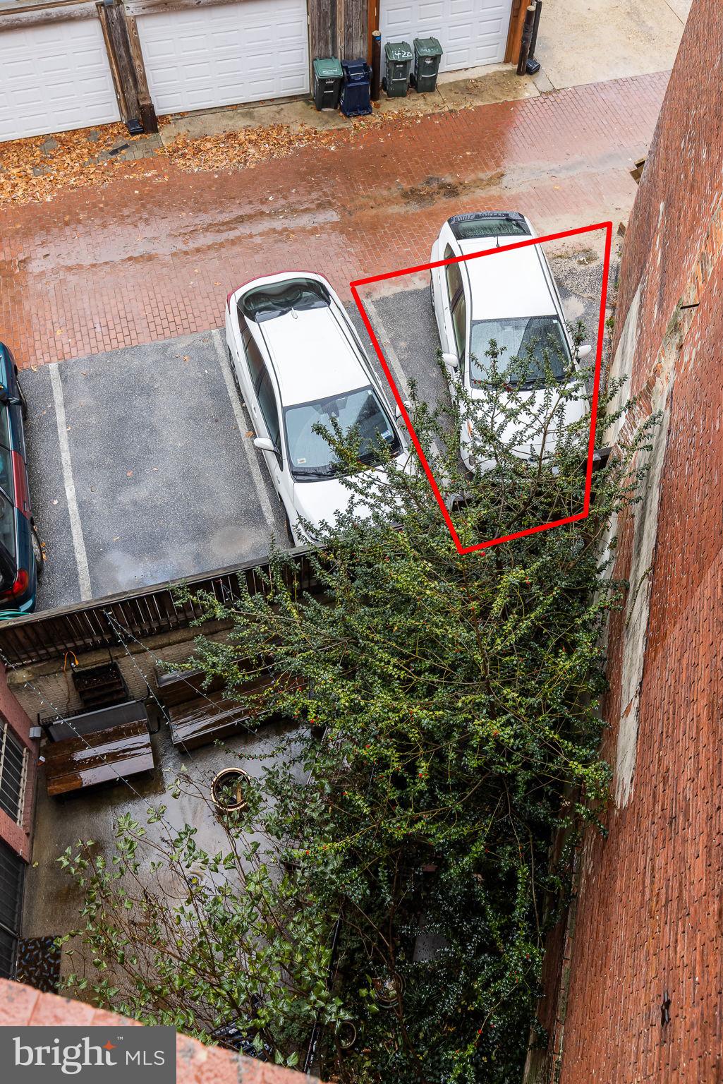 20 Logan Circle Northwest, Unit 33 Washington, DC 20005 - Photo 29 of 32 a view of outdoor space