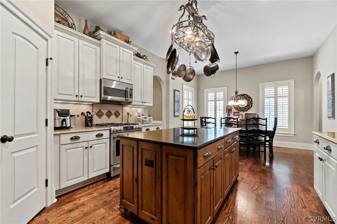 16218 Alsdell Road Midlothian, VA 23112 - Photo 8 of 34 Gallery Image 8