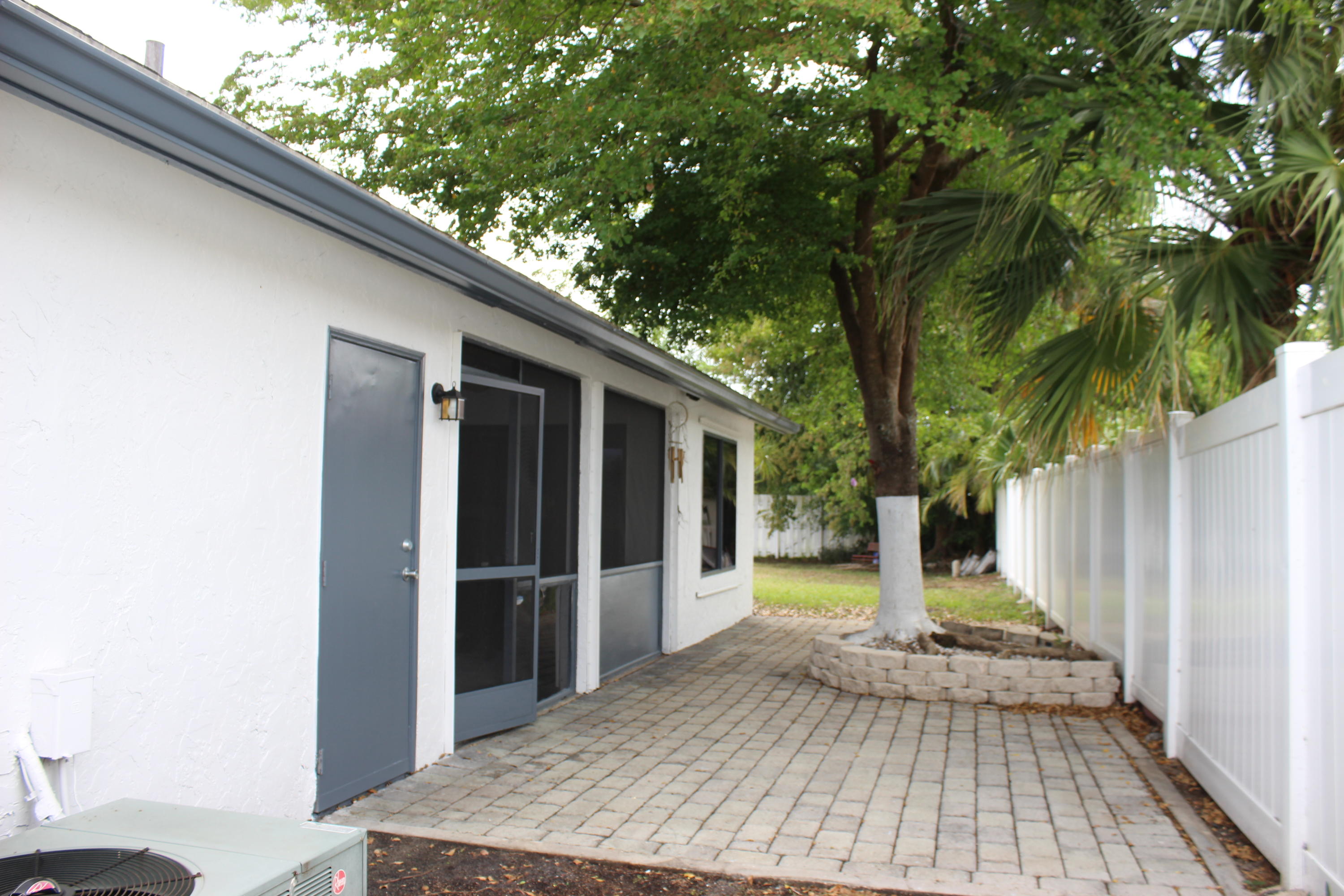 9813 Orange Park Trail Boca Raton, FL 33428 - Photo 15 of 60 IMG_2070