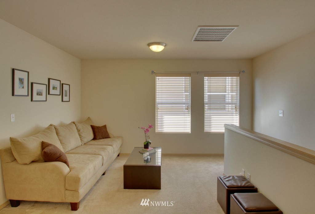 18135 168th Way Southeast Renton, WA 98058 - Photo 12 of 25 Gallery Image 12