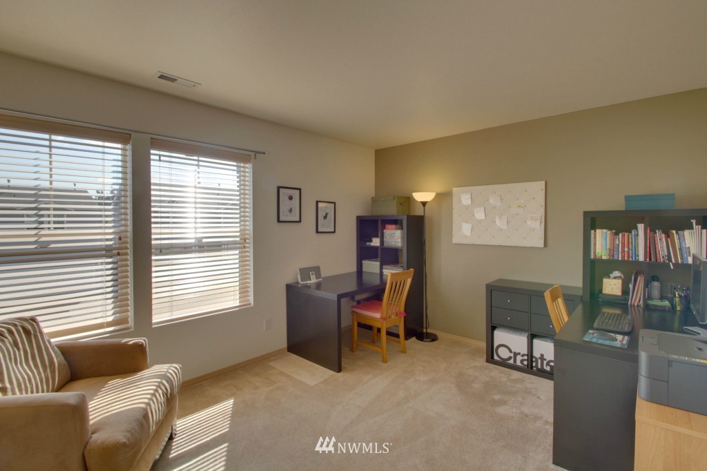 18135 168th Way Southeast Renton, WA 98058 - Photo 16 of 25 Gallery Image 16