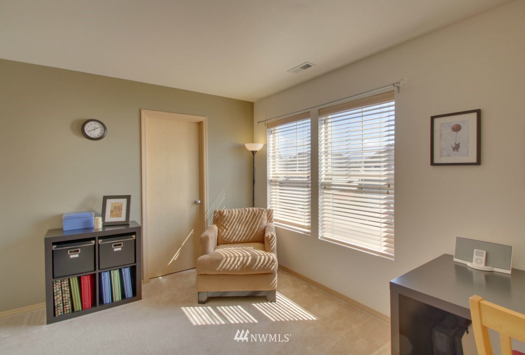 18135 168th Way Southeast Renton, WA 98058 - Photo 17 of 25 Gallery Image 17