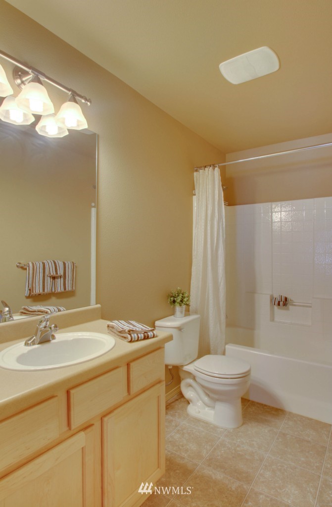 18135 168th Way Southeast Renton, WA 98058 - Photo 18 of 25 Gallery Image 18
