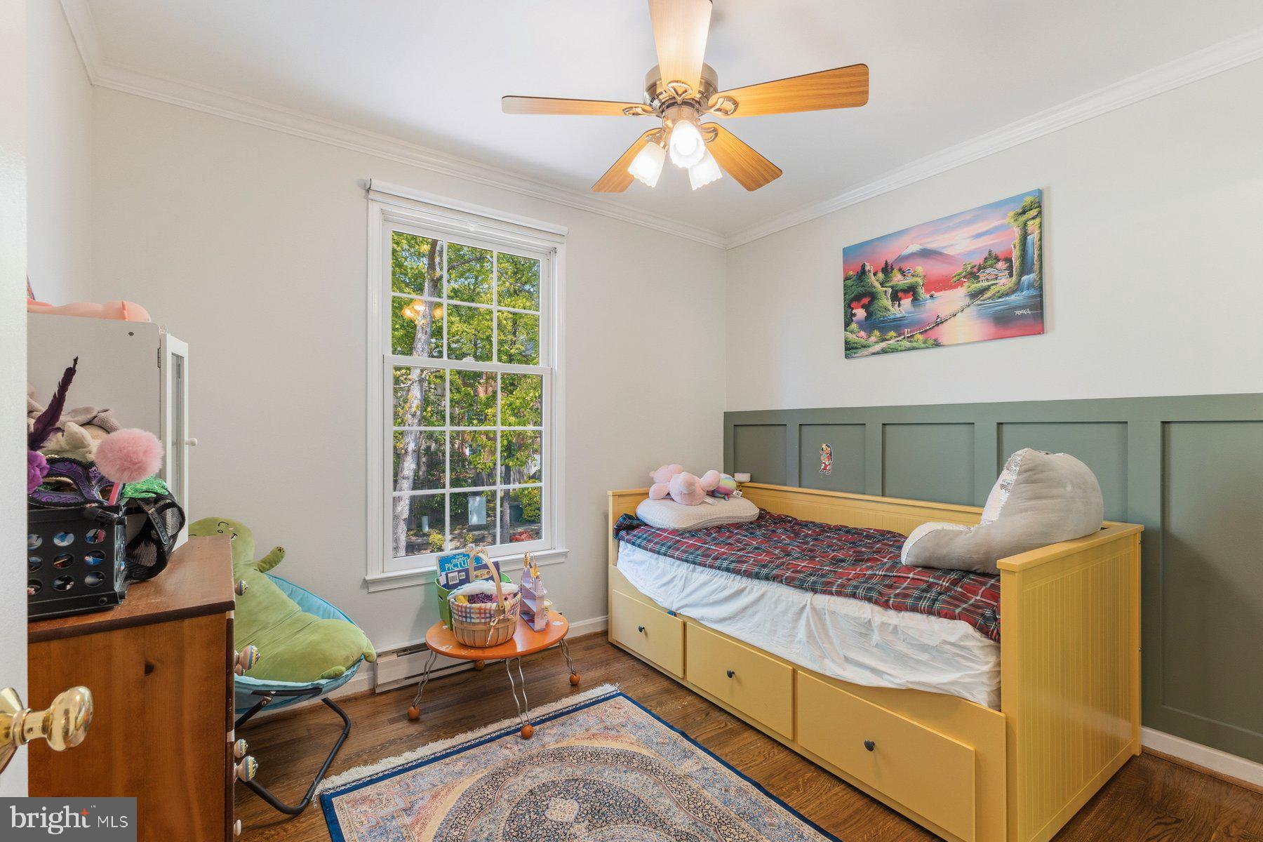 8240 Taunton Place Springfield, VA 22152 - Photo 22 of 48 Third bedroom