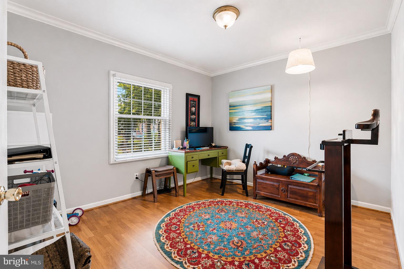 8240 Taunton Place Springfield, VA 22152 - Photo 27 of 48 Picture with ceiling