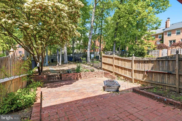 $675,000 | 8240 Taunton Place, Springfield, VA 22152