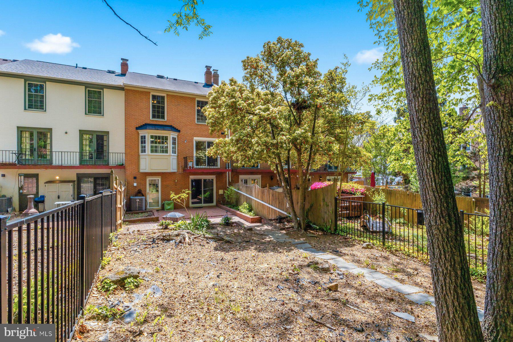 8240 Taunton Place Springfield, VA 22152 - Photo 36 of 48