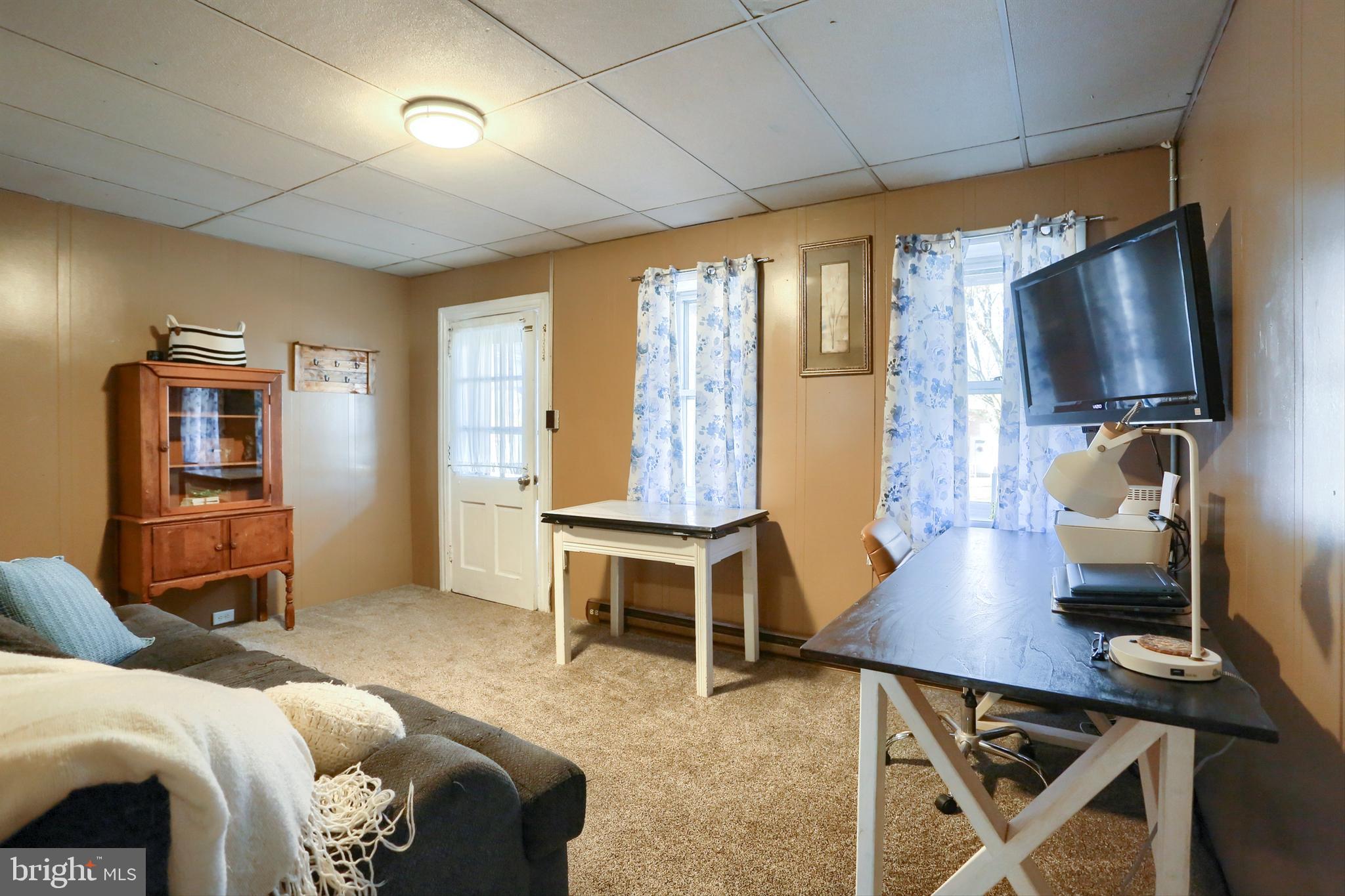 238 Rexmont Road Lebanon, PA 17042 - Photo 3 of 18 Gallery Image 3