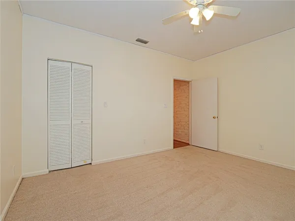 $3,300 | 131 Peppertree Drive, Unit 21, Vero Beach, FL 32963