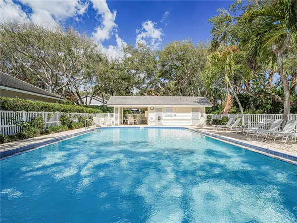 $3,300 | 131 Peppertree Drive, Unit 21, Vero Beach, FL 32963