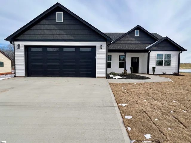 $309,950 | 515 Bill Lattimore Road, Chesnee, SC 29323