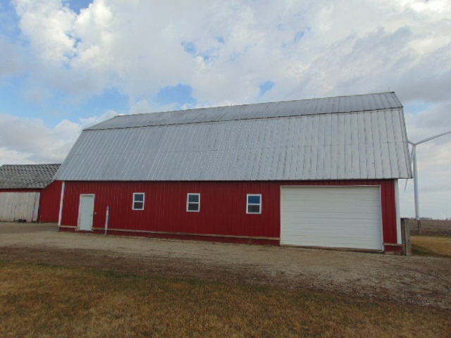 3569 East Polk Road Ithaca, MI 48847 - Photo 5 of 64 1885438-4.JPG