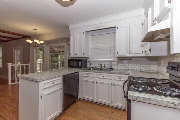 $2,600 | 101 Bramblewood Drive, Summerville, SC 29485