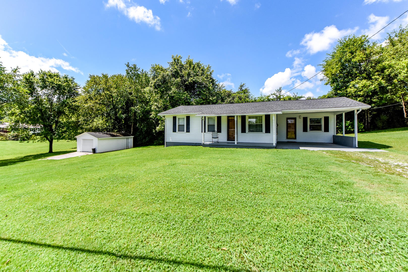 3741 Sams Road Rockford, TN 37853 - Photo 3 of 28 Gallery Image 3